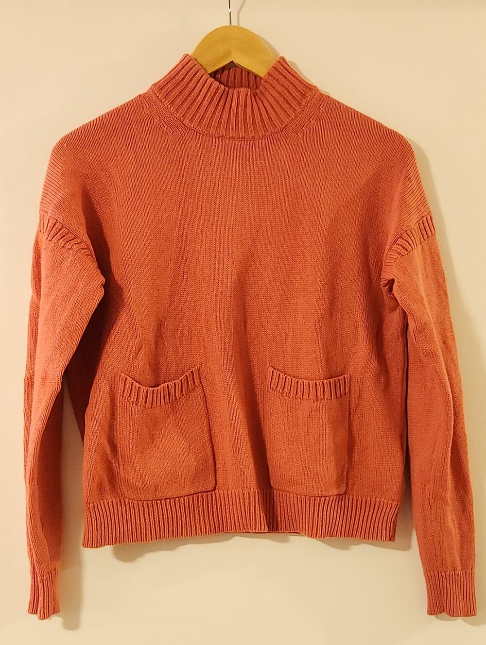 Women's Mock Neck Pocket Cashmere Blend Sweater - Salmon